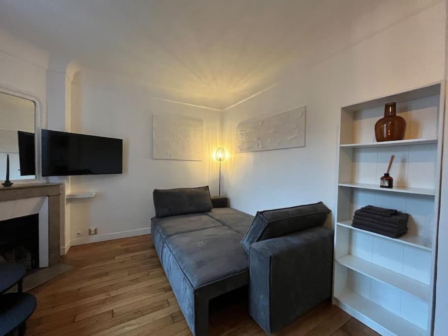 Central Typical Parisian Studio Luaran gambar